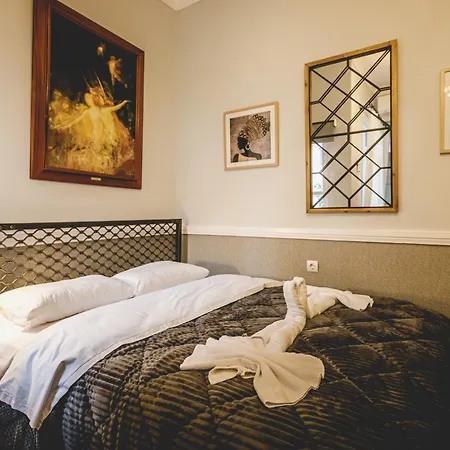 Acronafplia 2* Anabolu