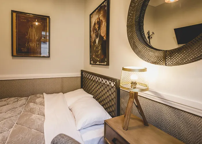 מלון Acronafplia 2*