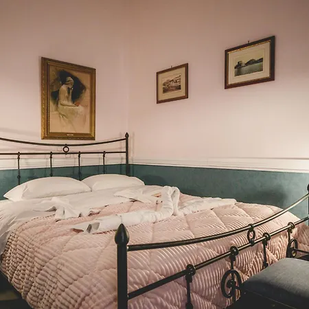 Отель Acronafplia 2*