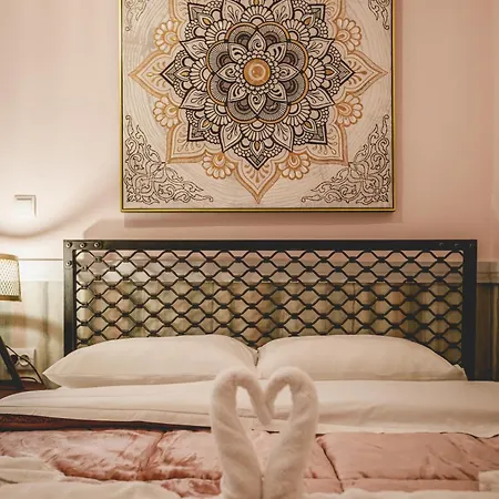 Acronafplia Hotell 2*